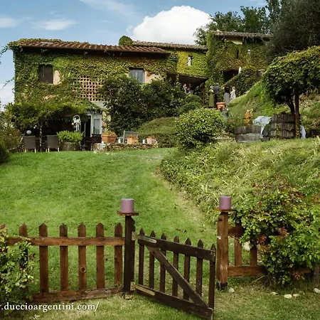 Farm stay Agriturismo & Winery Il Bacio